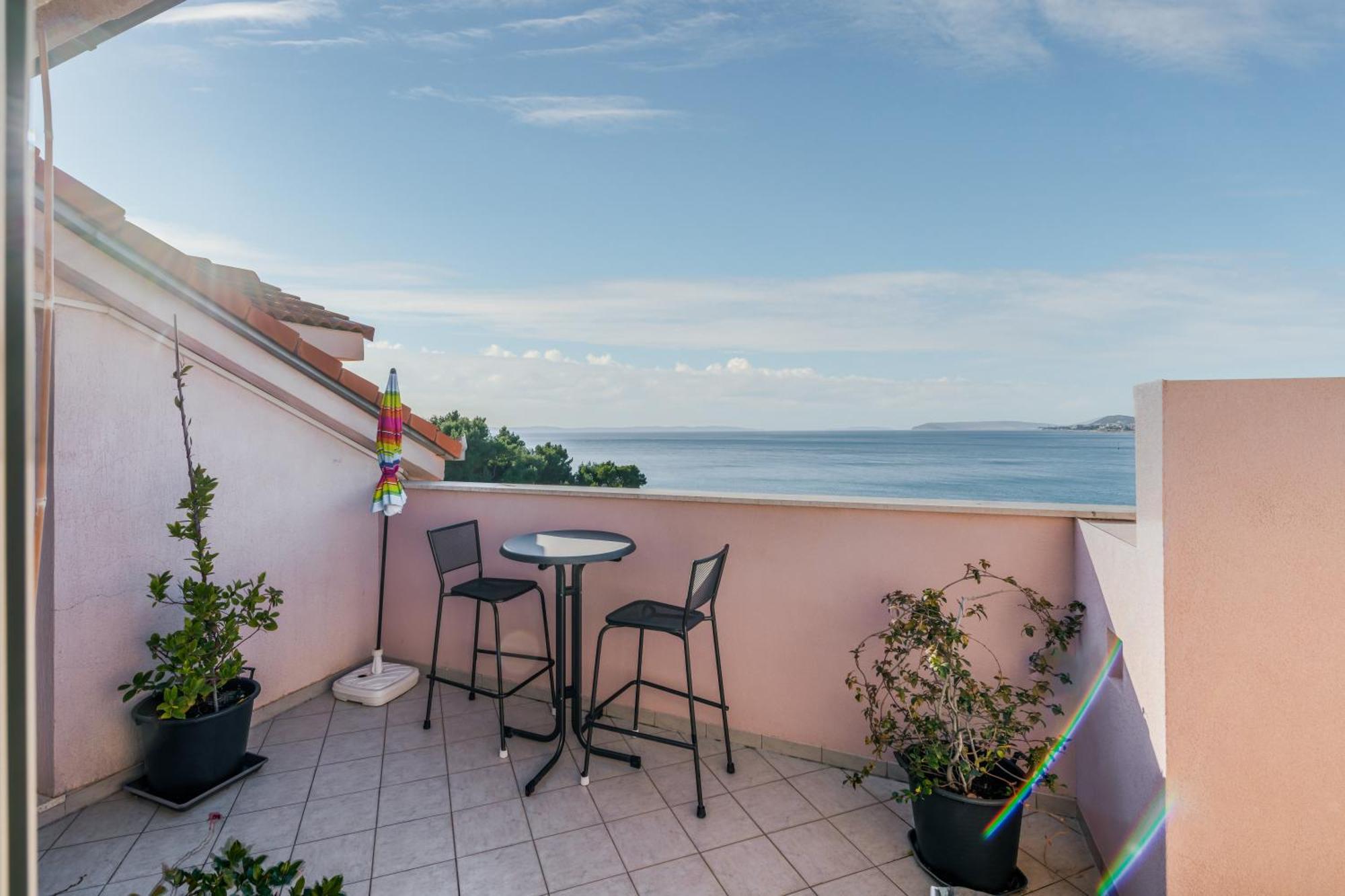 Pink Inn Podstrana Dış mekan fotoğraf