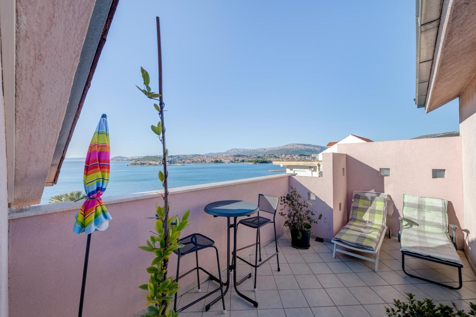 Pink Inn Podstrana Dış mekan fotoğraf